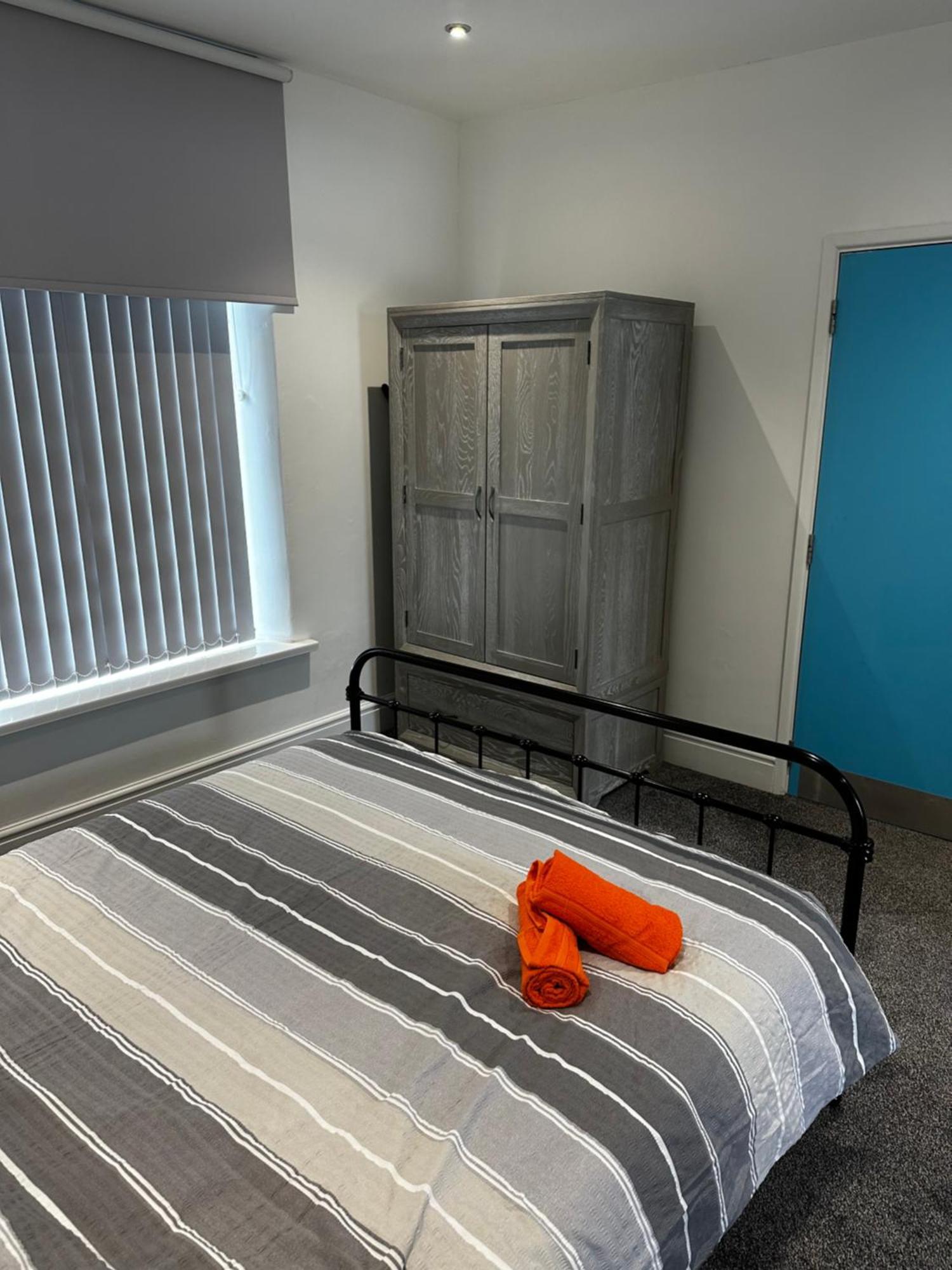 Town Centre Studio Flat Merthyr Tydfil Dış mekan fotoğraf