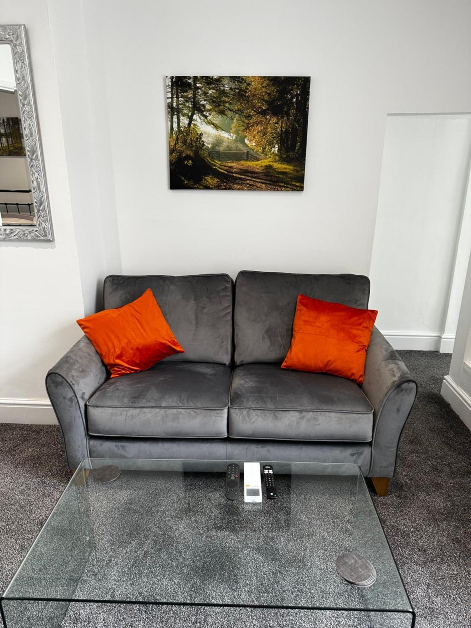 Town Centre Studio Flat Merthyr Tydfil Dış mekan fotoğraf